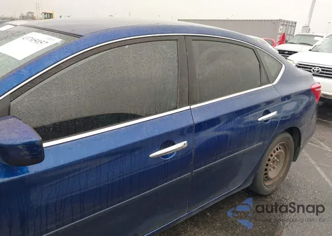 2017 Nissan Sentra S z USA, uszkodzony, nr VIN 3N1AB7AP9HY351786